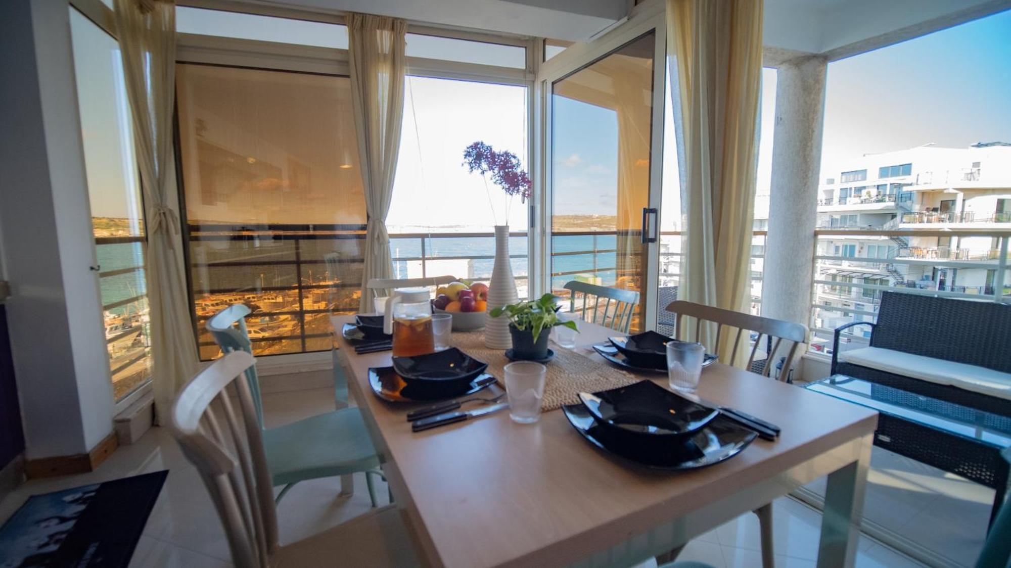 Mellieha Bay 3 Bedroom Apartment "Coastal Comfort" エクステリア 写真